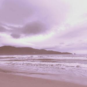 黃色A片三級三奶大
